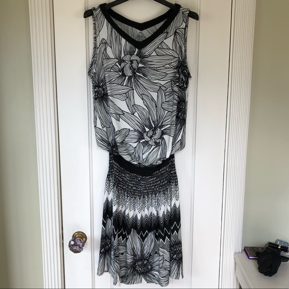 Black and White Floral Donna Morgan Dress - Picture 1 of 3